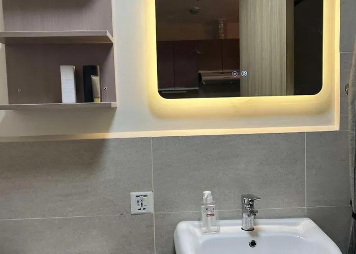 Cozy Luxe Feels, Comfort Walk To It Park, Netflix, Wifi, Pool * Cebu