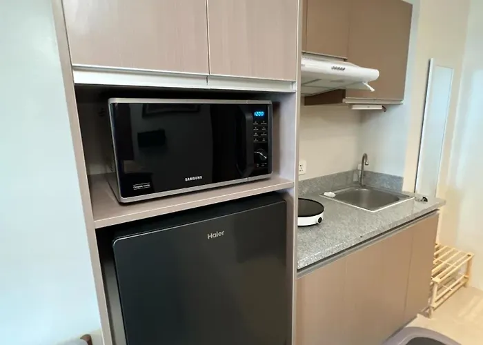 Cozy Luxe Feels, Comfort Walk To It Park, Netflix, Wifi, Pool Apartment