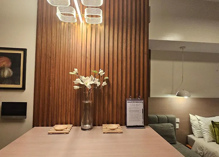 Cozy Luxe Feels, Comfort Walk To It Park, Netflix, Wifi, Pool Apartment *