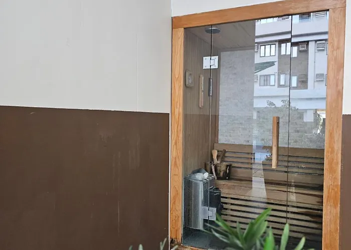 Cozy Luxe Feels, Comfort Walk To It Park, Netflix, Wifi, Pool Apartment Cebu